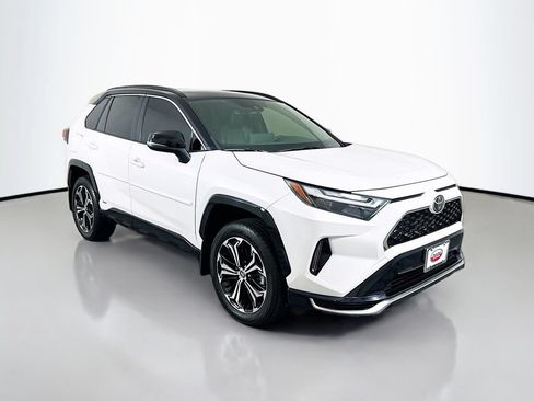 Certified 2025 Toyota RAV4 XSE AWD/4WD image 3