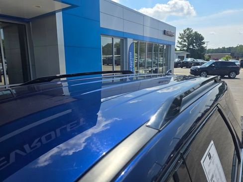 Used 2025 Nissan Pathfinder SV AWD/4WD image 50