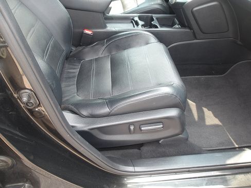 Used 2017 Honda CR-V EX-L image 9
