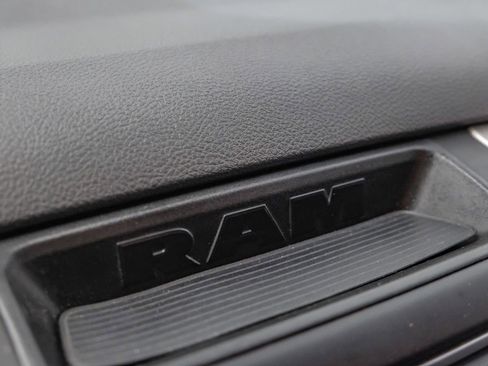 Used 2016 RAM 1500 Lone Star image 28