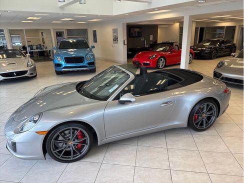 Used 2018 Porsche 911 Carrera S image 36