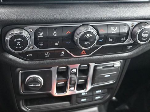 New 2025 Jeep Wrangler Sport S image 18