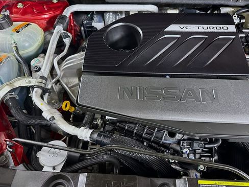 Used 2024 Nissan Rogue SV w/ SV Premium Package image 32