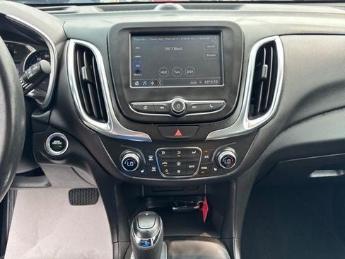 Used 2021 Chevrolet Equinox LT FWD image 14