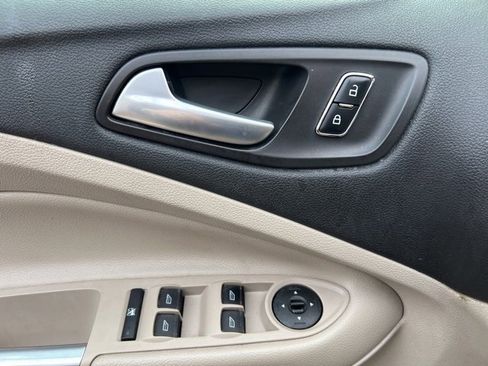 Used 2014 Ford Escape SE image 7