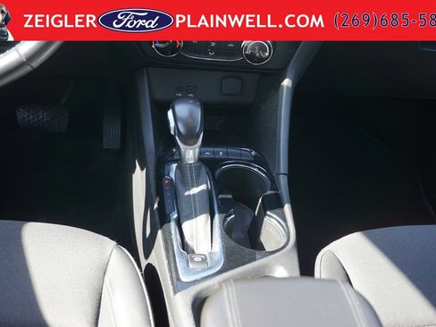 Used 2024 Buick Encore GX Preferred FWD image 15