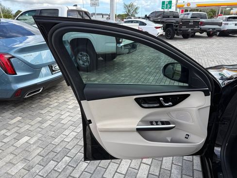 Used 2022 Mercedes-Benz C 300 Sedan image 24