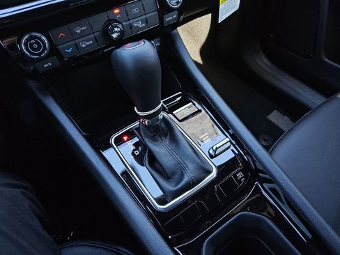 New 2026 Jeep Compass Latitude image 22