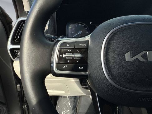 Used 2023 Kia Sorento SX Prestige w/ Panoramic Sunroof Package image 35