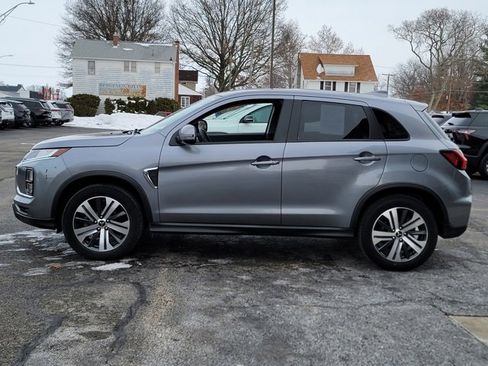 Used 2024 Mitsubishi Outlander Sport SE image 4