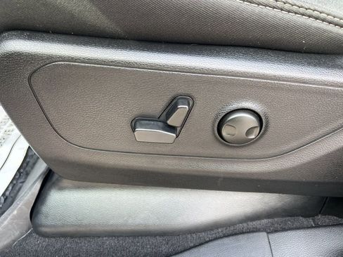 Used 2025 RAM 1500 Lone Star image 32