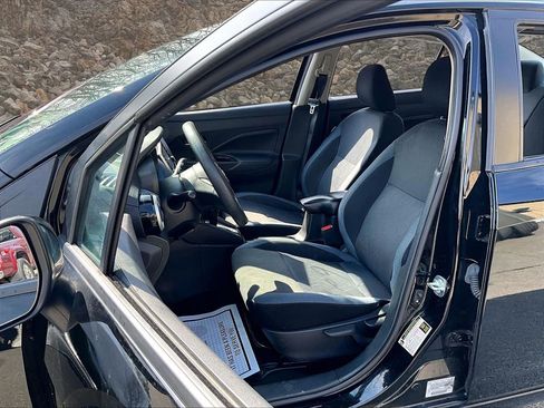 Used 2023 Nissan Versa SV image 20