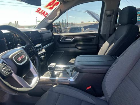 Used 2024 GMC Sierra 1500 Elevation w/ X31 Off-Road Package AWD/4WD image 11