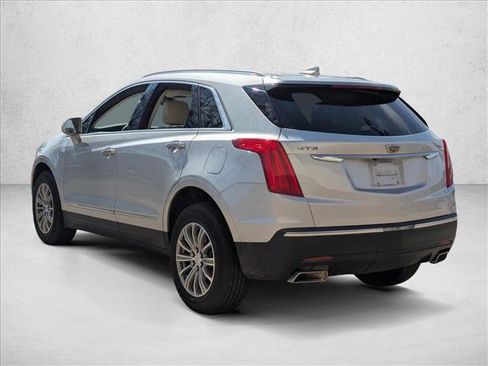 Used 2017 Cadillac XT5 Luxury w/ Driver Awareness Package image 7