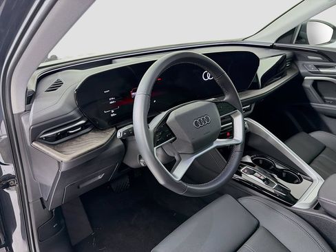 Used 2025 Audi Q5 Premium Plus w/ Premium Plus AWD/4WD image 9
