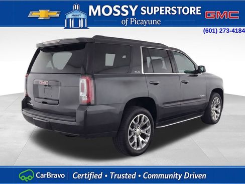 Used 2017 GMC Yukon SLE w/ Convenience Package image 4