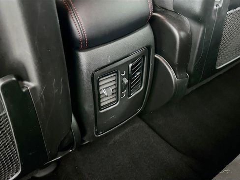 Certified 2023 Dodge Durango GT image 35