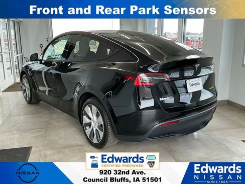 Used 2021 Tesla Model Y Long Range AWD/4WD image 6