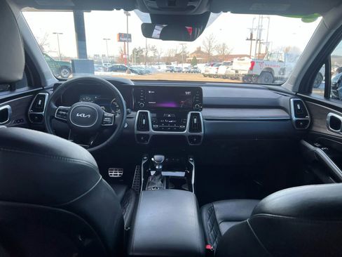 Used 2022 Kia Sorento SX Prestige image 17