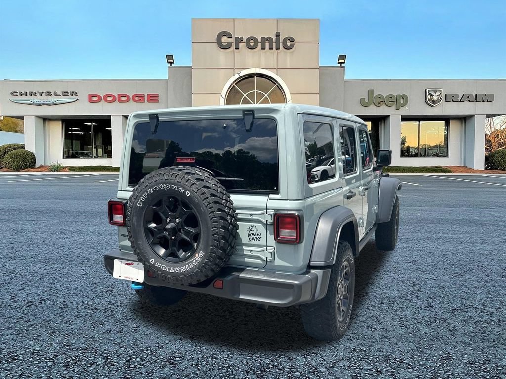 Used 2023 Jeep Wrangler Unlimited w/ Sun & Screen Package AWD/4WD image 3