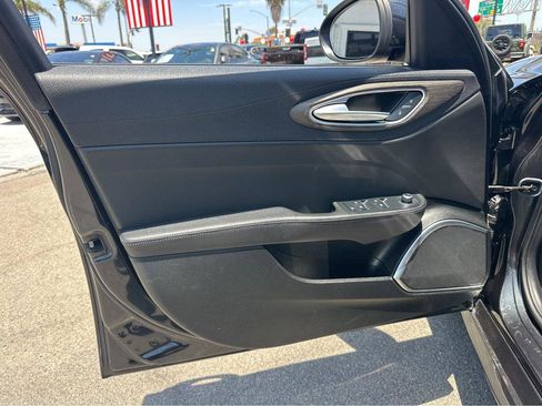 Used 2023 Alfa Romeo Giulia Ti RWD image 15