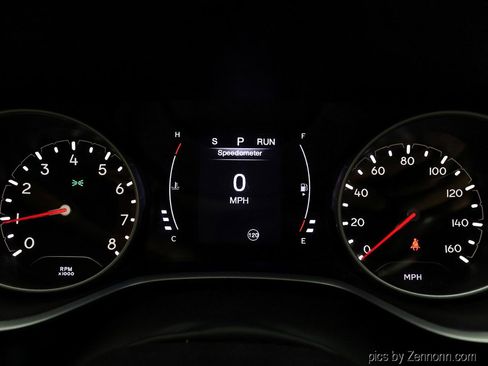 Used 2019 Jeep Compass Latitude FWD image 14