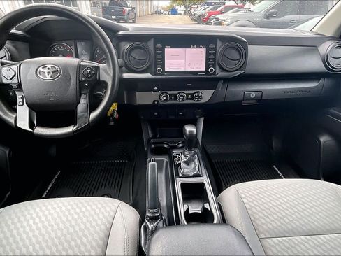 Used 2020 Toyota Tacoma SR w/ SR Convenience Package image 15