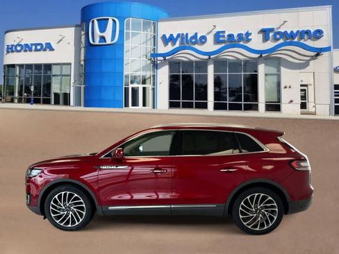 Used 2019 Lincoln Nautilus Reserve image 5