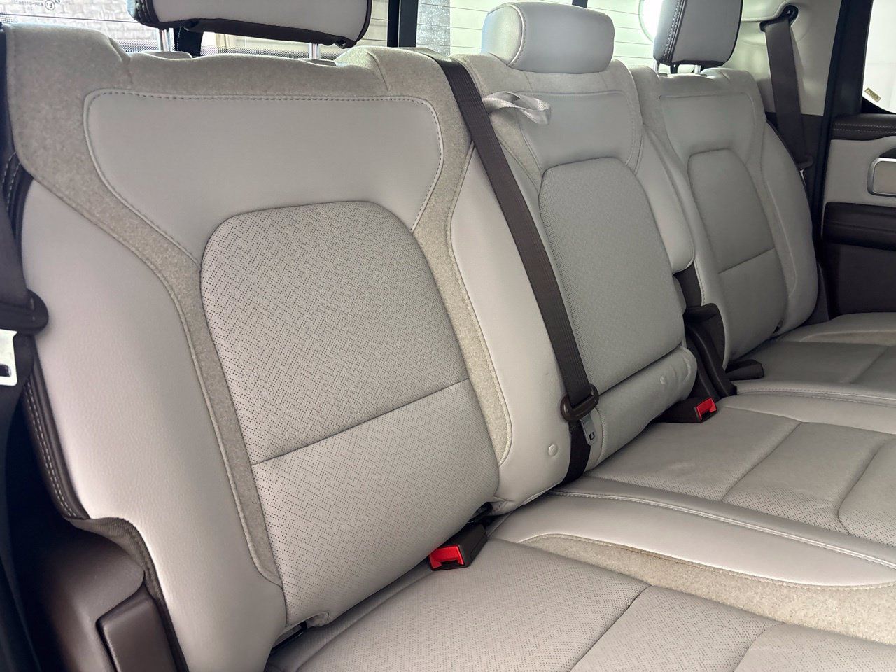 Used 2026 RAM 1500 Laramie AWD/4WD image 28