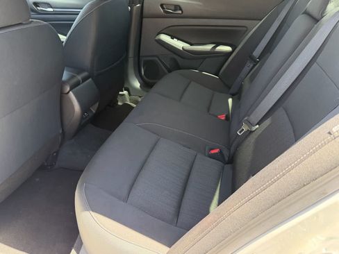 Certified 2025 Nissan Altima 2.5 SV FWD image 16