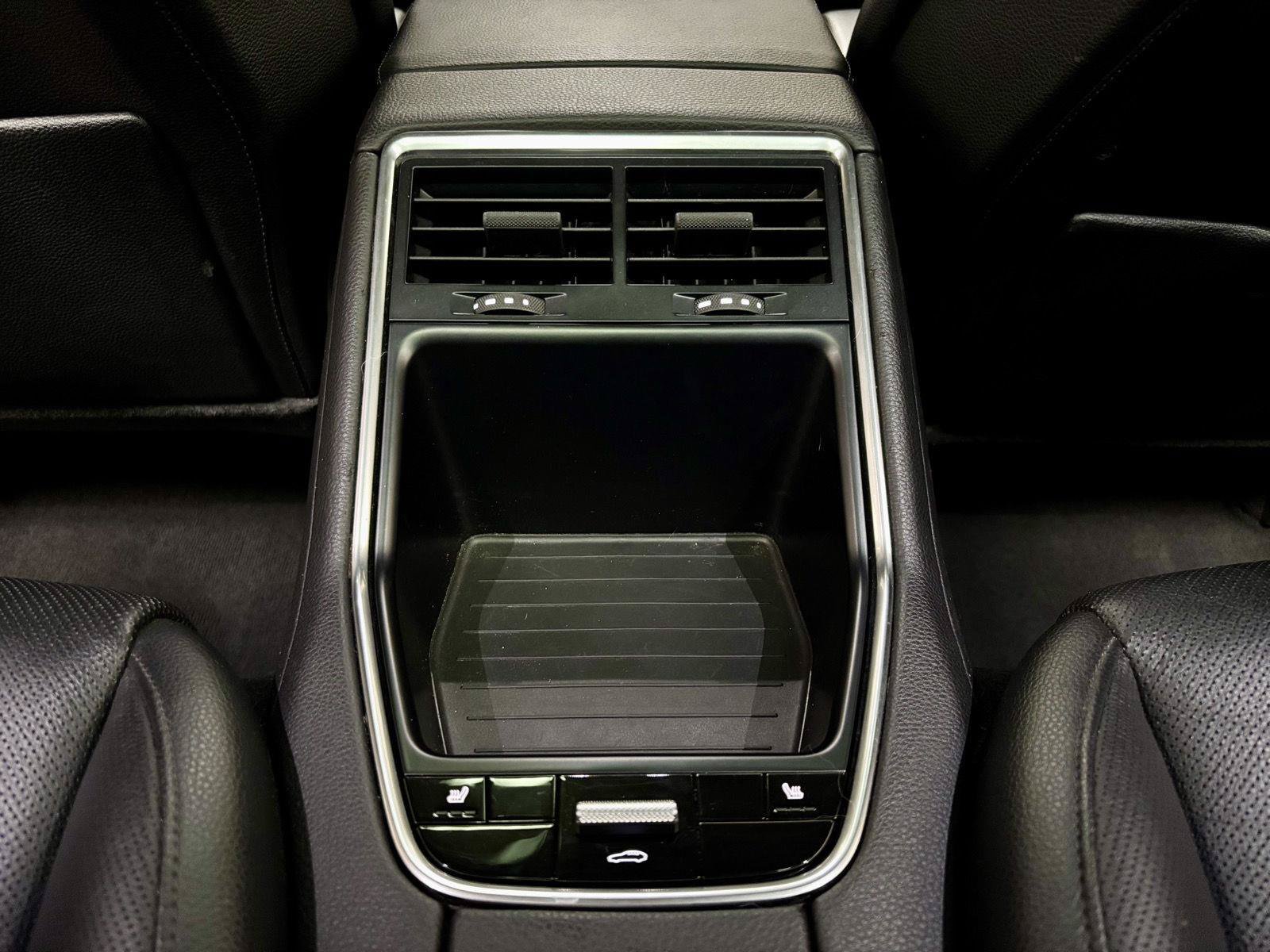 Used 2018 Porsche Panamera 4 AWD/4WD image 22