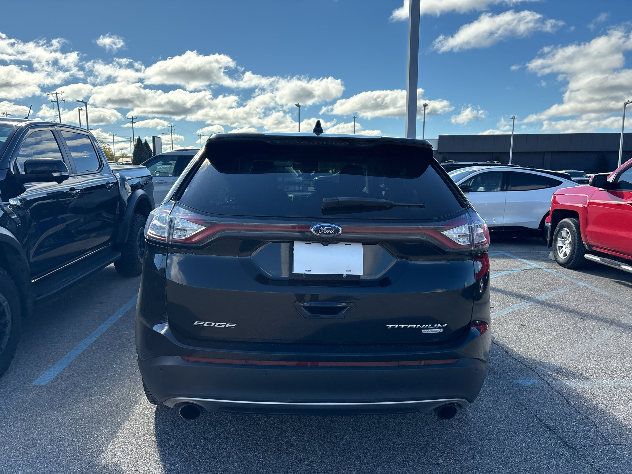 Used 2015 Ford Edge Titanium w/ Equipment Group 302A FWD image 4