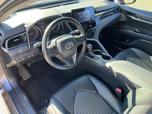 Used 2021 Toyota Camry SE w/ TRD Appearance Package (TMS) image 4