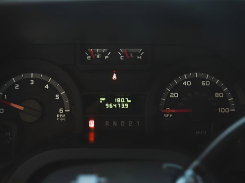 Used 2013 Ford E-150 and Econoline 150 w/ PWR Group RWD image 18