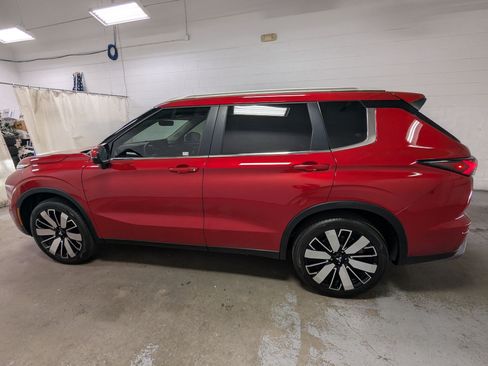 Used 2025 Mitsubishi Outlander SE AWD/4WD image 10