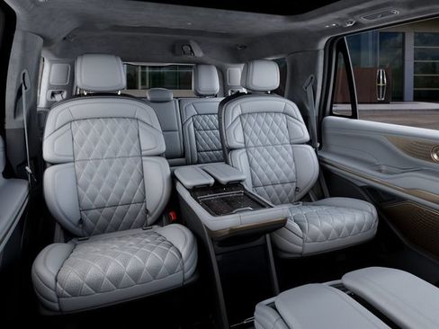 New 2027 Lincoln Navigator Black Label AWD/4WD image 11