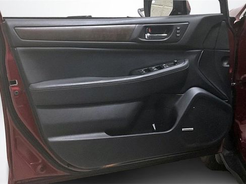 Used 2017 Subaru Outback 2.5i Limited image 20