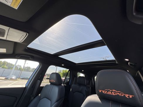 Used 2025 Honda Pilot TrailSport image 25