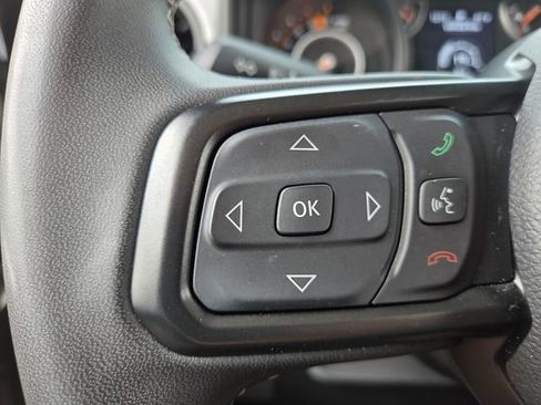 Used 2025 Jeep Wrangler Unlimited Sport AWD/4WD image 17