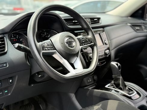 Used 2020 Nissan Rogue S AWD/4WD image 19