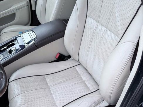 Used 2012 Jaguar XJ L RWD image 9
