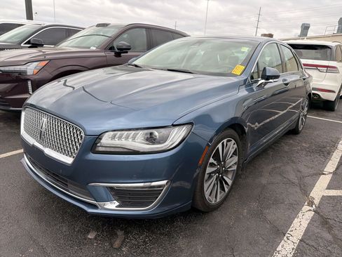 Used 2019 Lincoln MKZ Reserve image 1