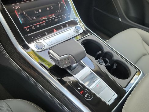 Used 2026 Audi Q8 Premium Plus AWD/4WD image 30