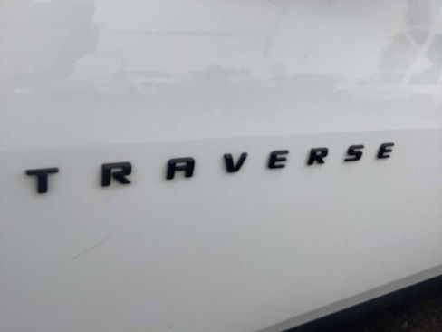 Used 2022 Chevrolet Traverse LS w/ Midnight/Sport Edition image 6
