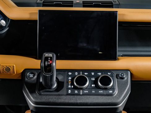 Used 2023 Land Rover Defender 110 X image 25