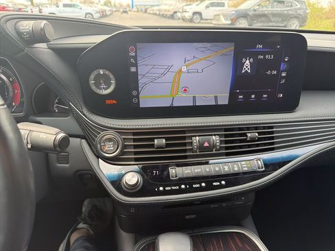 Used 2022 Lexus LS 500 w/ Interior Upgrade Package image 11