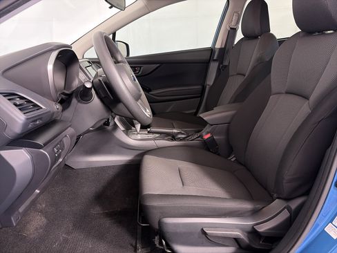 Used 2019 Subaru Impreza 2.0i Premium AWD/4WD image 6