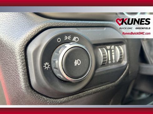 Used 2022 Jeep Wrangler Unlimited Sport image 19