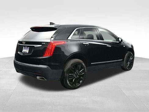Used 2018 Cadillac XT5 Premium Luxury w/ Driver Assist Package AWD/4WD image 5