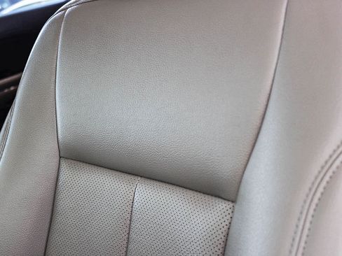 Used 2019 Ford Expedition XLT w/ Equipment Group 202A RWD image 24